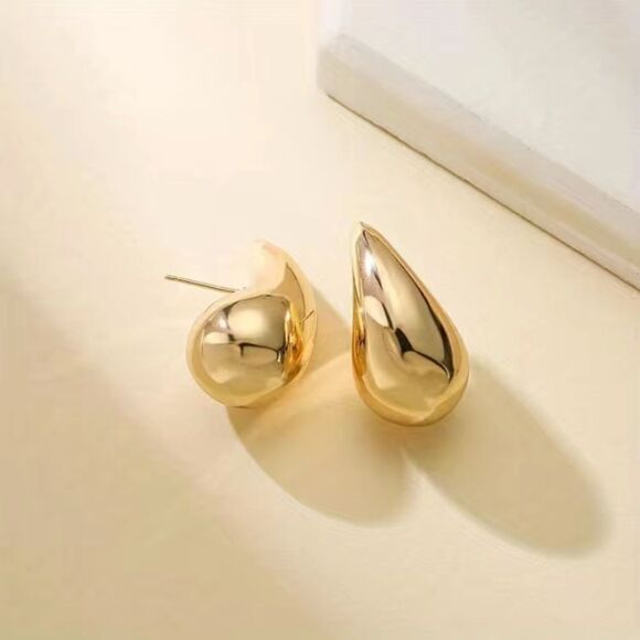 🔅🆕🔅Chunky GOLD Waterdrop Teardrop Stud Earrings ✨🔅 - Picture 1 of 7